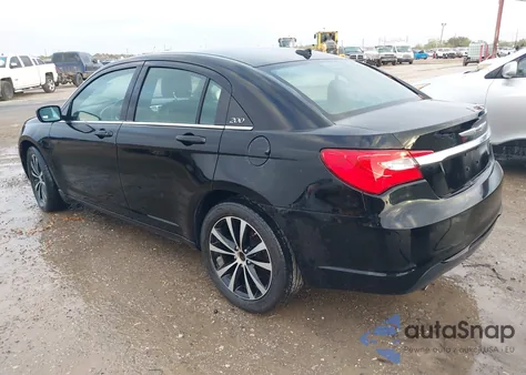 2011 Chrysler 200 S from USA, damaged, VIN 1C3BC8FG8BN566954